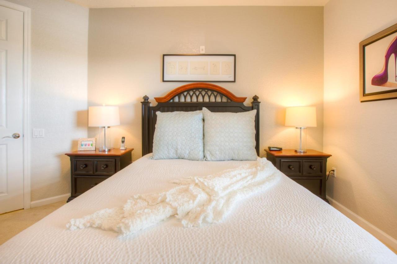 Stunning Lakeview Condo Wprivate Balcony Kissimmee Extérieur photo
